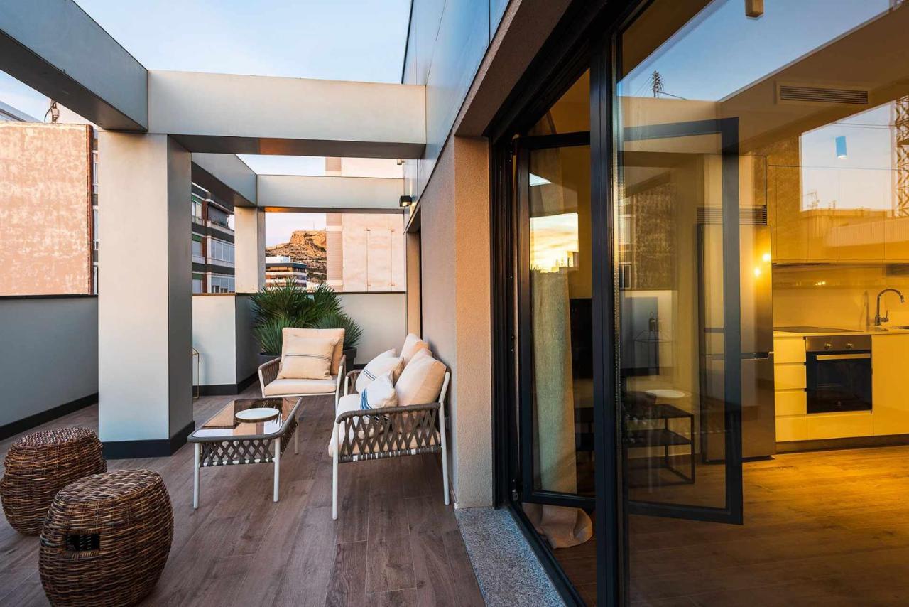 Apartamento Bguest Con Terraza อาลิกันเต ภายนอก รูปภาพ